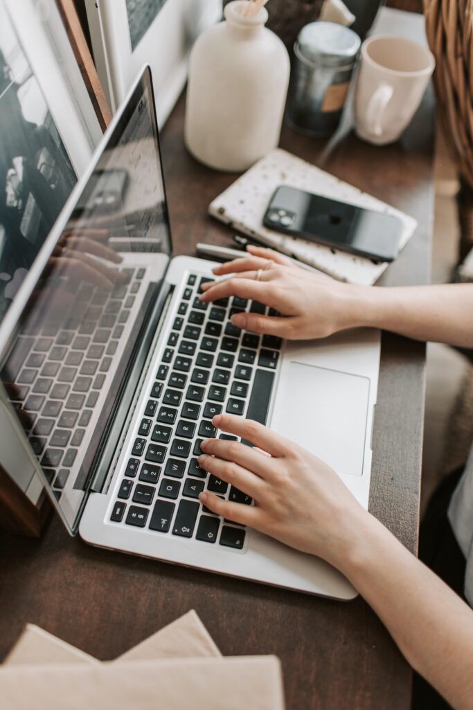 Filipino remote worker